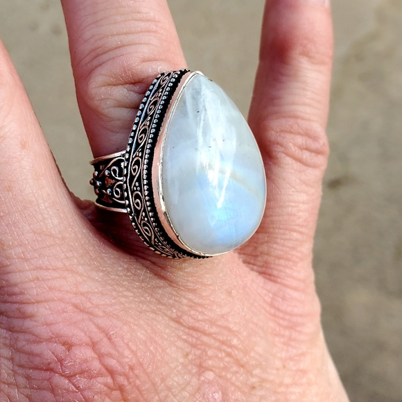 New Amazing Rainbow Moonstone 925 Silver Ring. - Picture 8 of 10